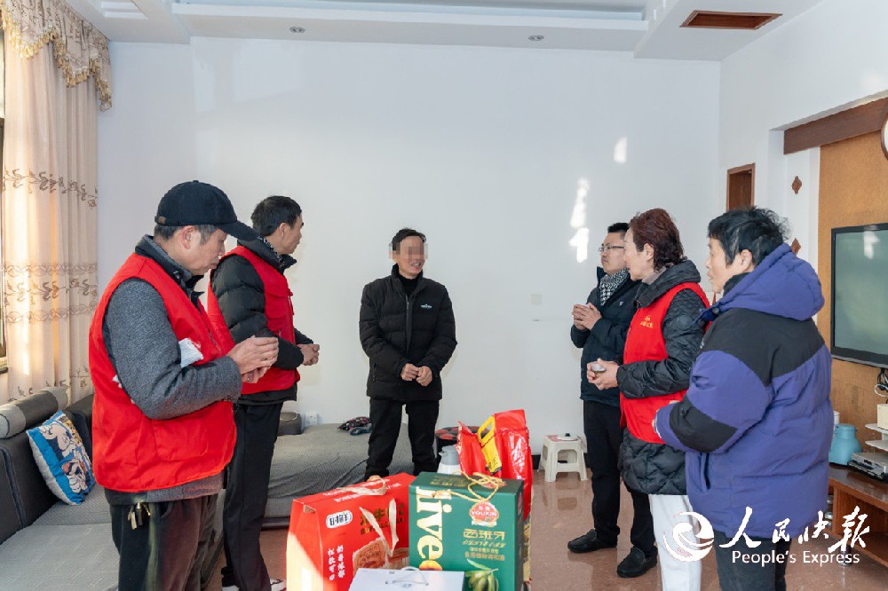 微光聚暖润姚城 精准帮扶绘新春