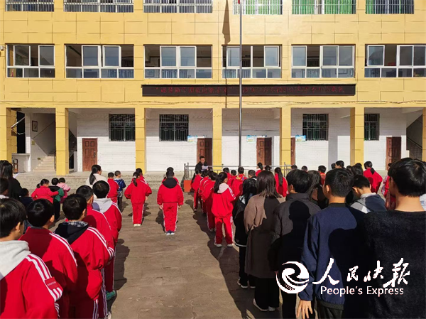 开江县新宁镇沙坝综合学校开展“开学第···